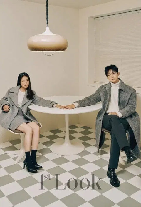 Transfer of Kim Hye-yoon and Ok Taecyeon's couple cover, First Look magazine.