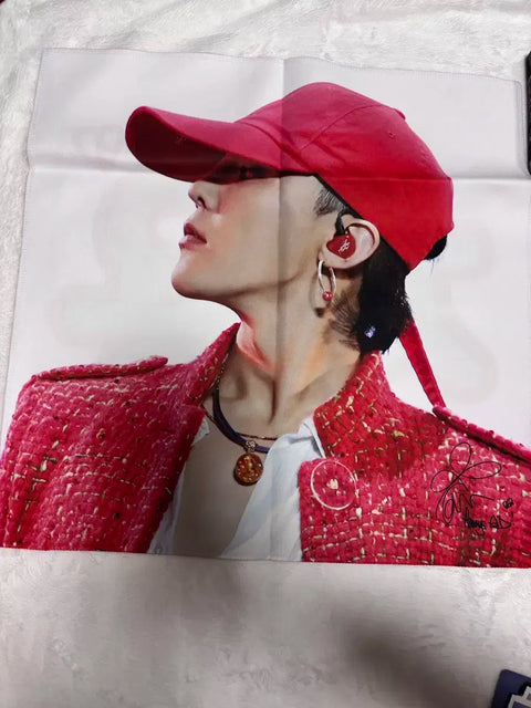 Bigbang G-Dragon fansite goods (unreleased/unofficial) from Number G and Ice G for sale.