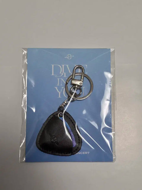 BTOB Lim Hyunsik 2023 Dive Into You MD Guitar Pick Keychain