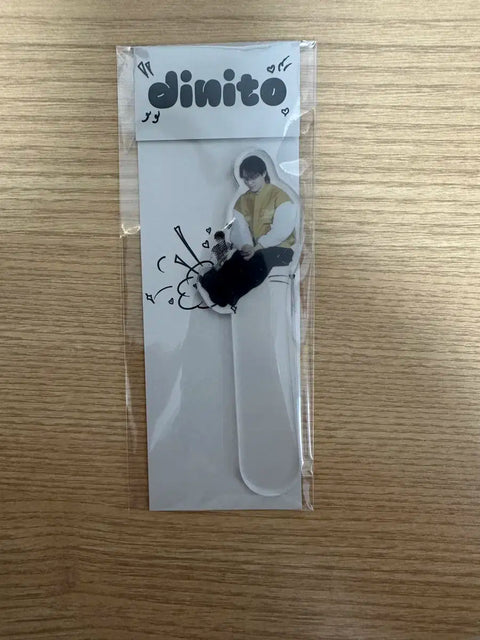 Seventeen Dino photoprop Dinito original price transfer