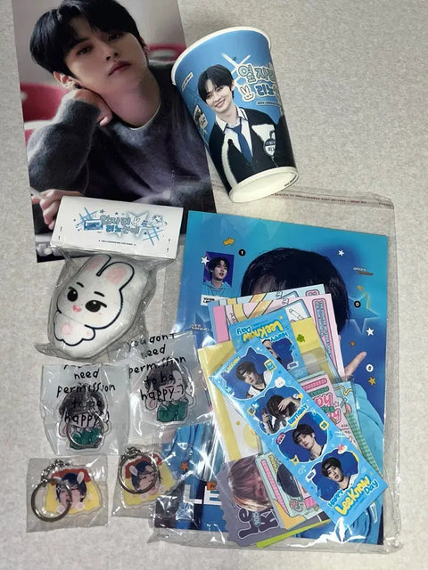 Stray Kids SKZ SKZoo Leebit BbokAri Lee Know photocard Magic School Goods Bundle