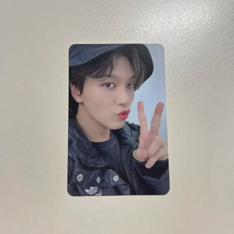 Adidas Haechan photocard transfer Resonance Kino