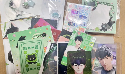 Selling all Playve Hamin's birthday cafe unofficial lucky draw goods, including tracked shipping.