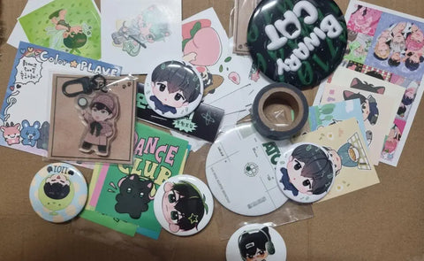 Selling all Playve Hamin's birthday cafe unofficial lucky draw goods, including tracked shipping.