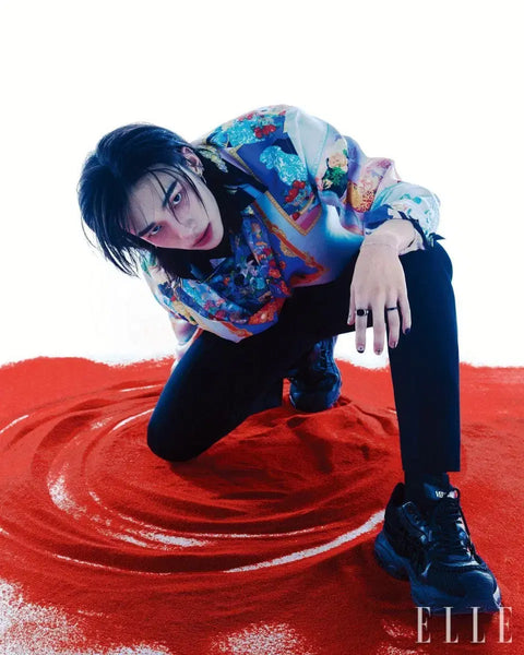 Stray Kids Hyunjin cover ELLE magazine transfer, includes SuperELLE book-in-book.