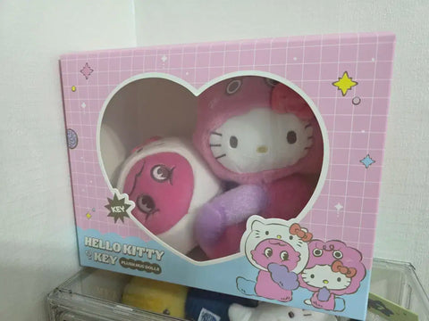 Unopened) SHINee Key & Hello Kitty Pop-up Hug Doll
