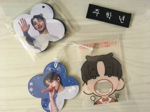 The Boyz Deobmu-da focused photocard and doll bulk sale