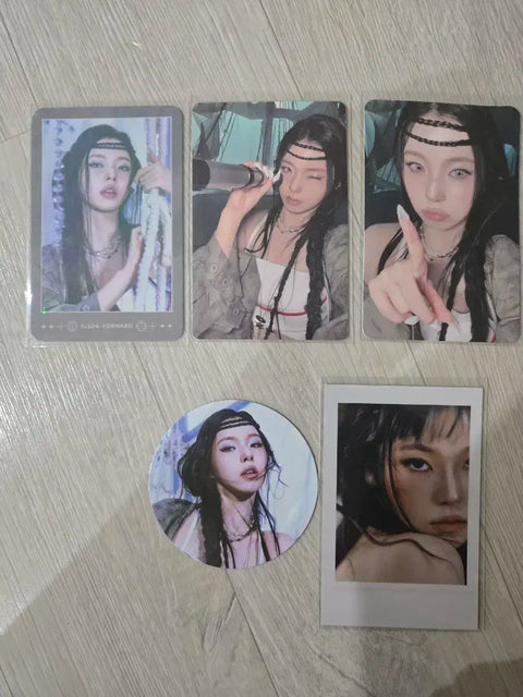 NMIXX album photocard exchange Lily Haewon Sullyoon Bae Jiwoo Kyujin