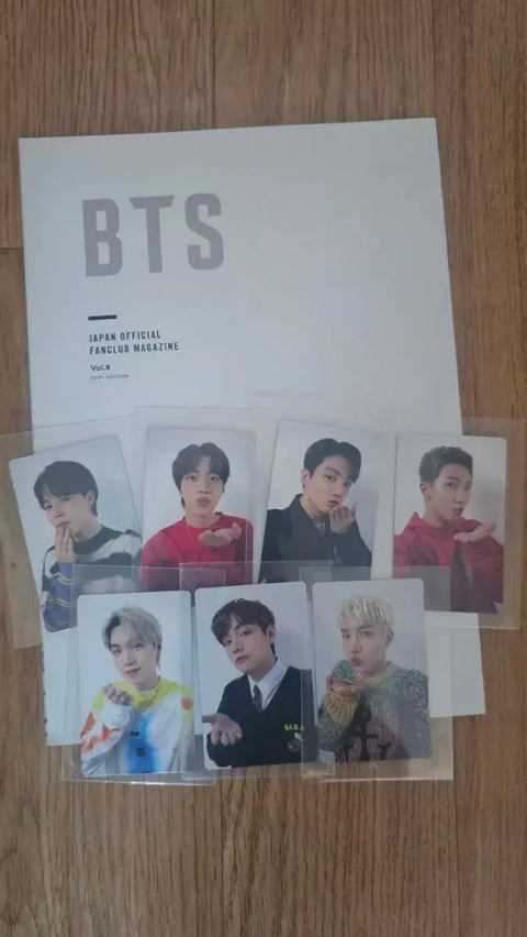 BTS Japan Fanclub Magazine Photocard Sale