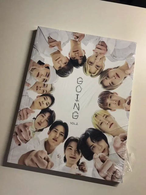 Tạp chí Going Seventeen Tập 2 Chuyển nhượng
