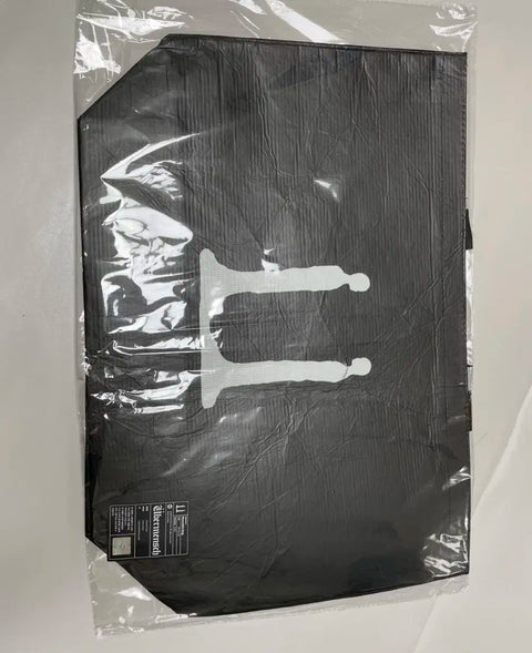 Selling G-Dragon exhibition reusable bag.
