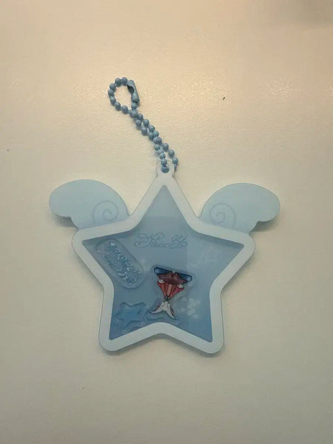 Móc khóa lắc acrylic Riku