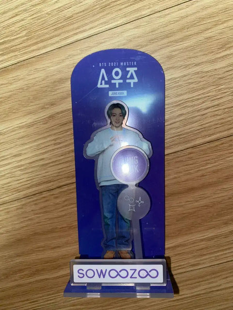 Chuyển standee kích thước thật của BTS Jungkook