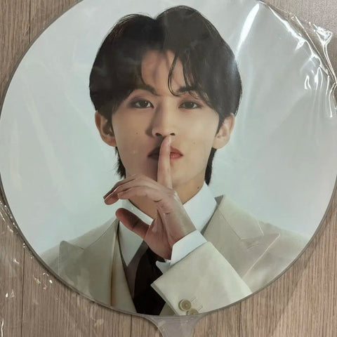 NCT 127 Mark Fan Meeting Kỷ Niệm 8 Năm MD Uchiwa Fan
