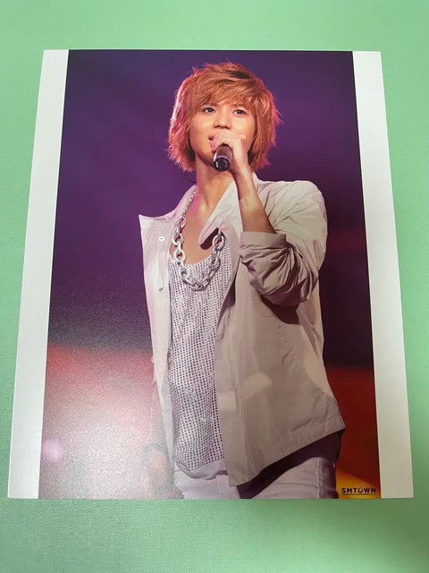 Ảnh khổ A4 của SHINee Taemin