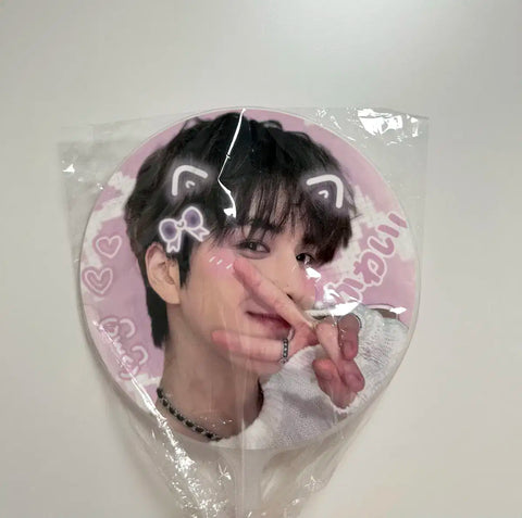 THE BOYZ Younghoon Bread Cat Uchiwa Transfer