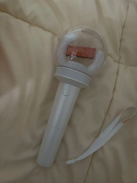 URGENT SALE: RIIZE light stick/Laivbong