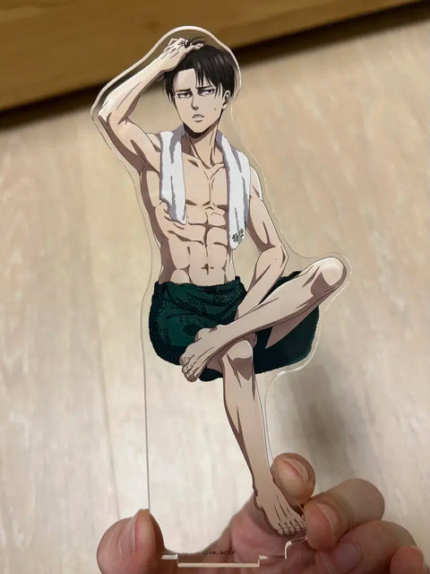 Đế Acrylic hợp tác Attack on Titan Levi Gokurakuyu