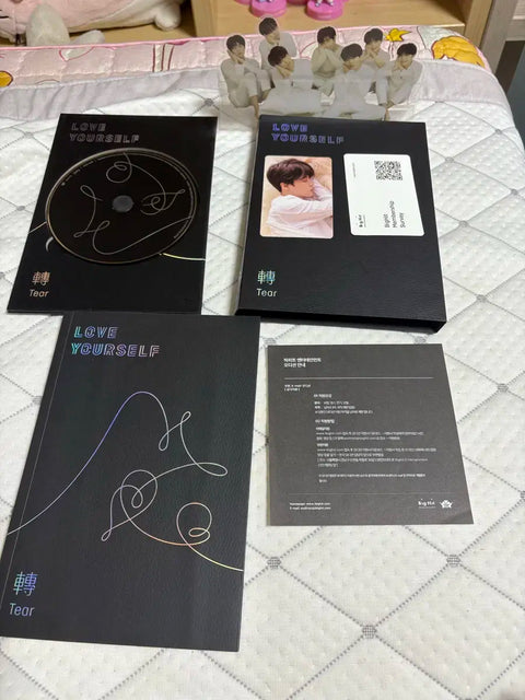 Album BTS & Tượng Baskin-Robbins