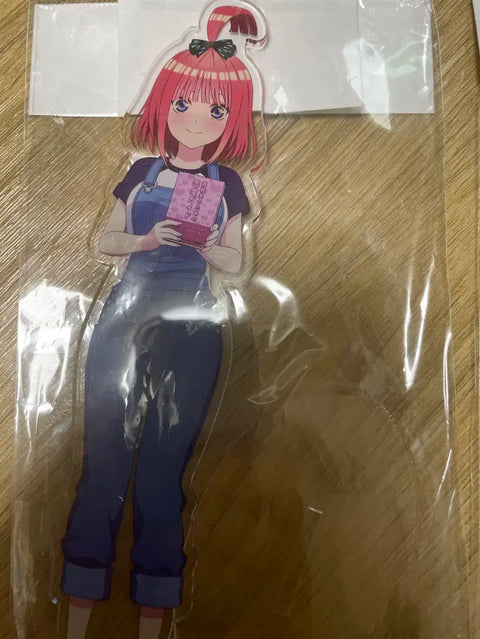 Kệ Acrylic Nakano Nino Quintessential Quintuplets đang được bán