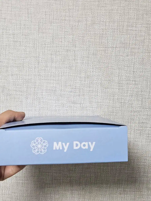 Bộ quà tặng khăn tắm và thẻ ảnh vào buổi fan meeting đầu tiên của DAY6