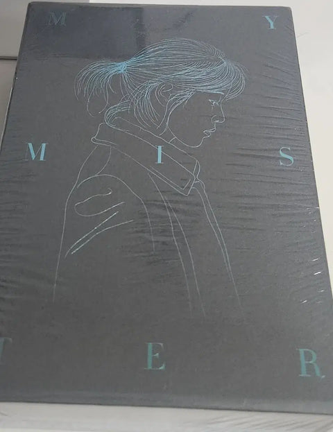 I'm selling My Mister OST album + art book + eco bag, all unopened, as a set.