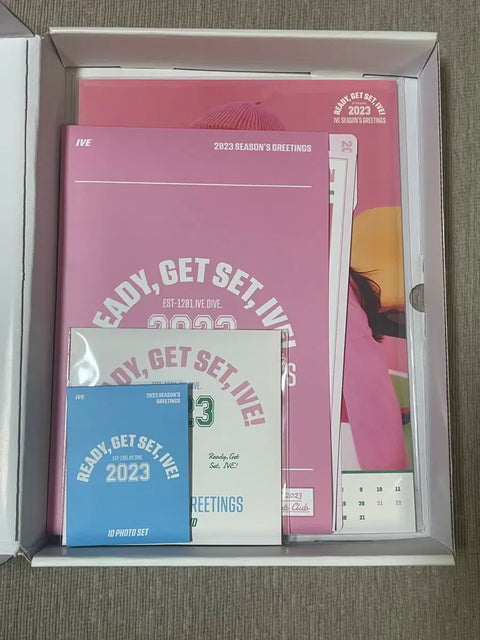 IVE 2023 Season's Greetings