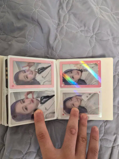 Selling IZ*ONE Hitomi's entire photocard collection.