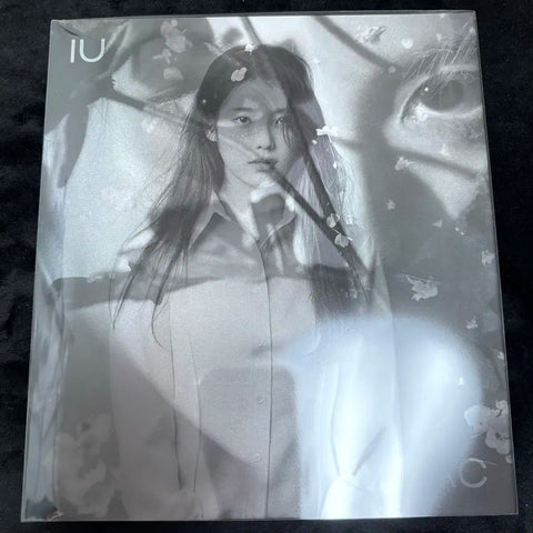 IU Lilac Album_BYLAC + Photocard