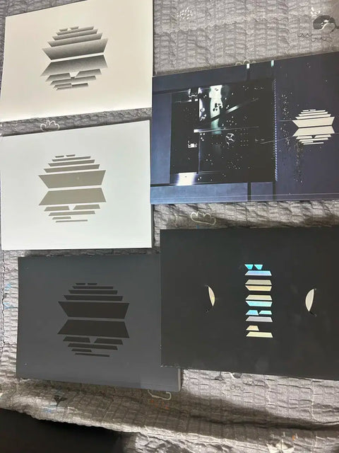 Album chuẩn của BTS Proof đang được bán