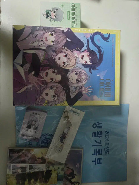 Isegye Idol Chase Dol Favorite Set + Vichan Keycap