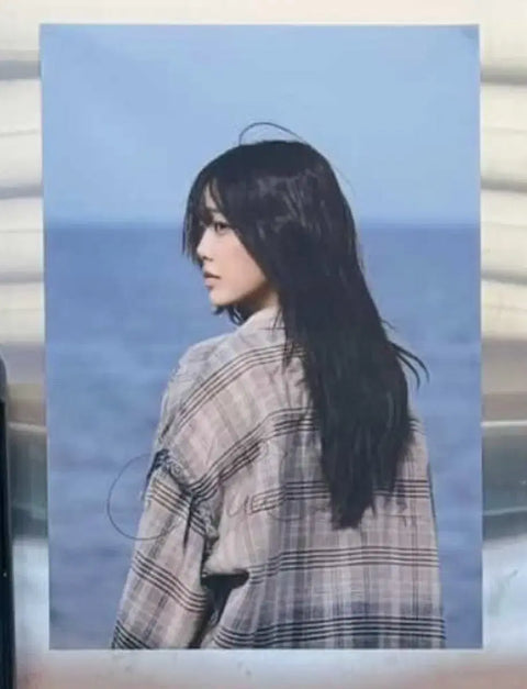 LOONA Kim Jiwoo (Chuu) Autographed Poster