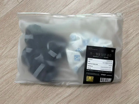 MONSTA X Kihyun November Moment Scrunchie Set