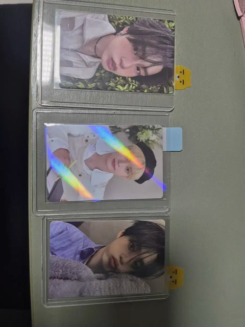 ZB1 Kim Jiwoong photocard, includes half-price shipping, sold as a set.