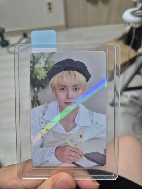 ZB1 Kim Jiwoong photocard, includes half-price shipping, sold as a set.