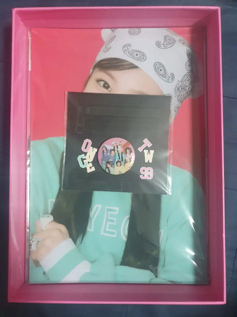 TWICE Fan Club 4th Generation Kit