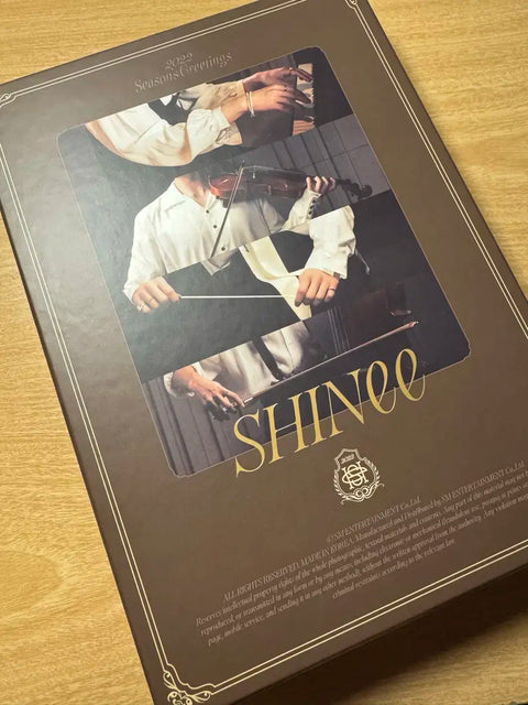 SHINee 2022 Season's Greetings