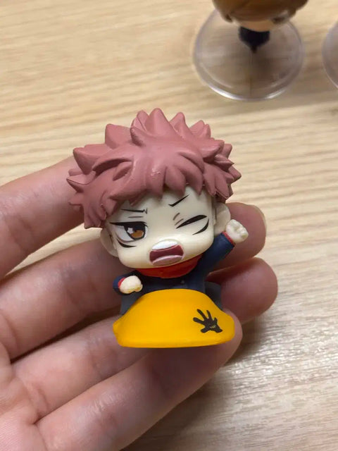 Jujutsu Kaisen Gacha Mini Stand Figure Gojo Itadori Nobara