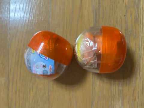 Selling can badge maker mascot gacha.