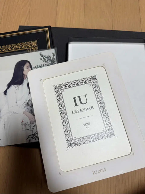IU 2015 Calendar Frame Season's Greetings Photocard