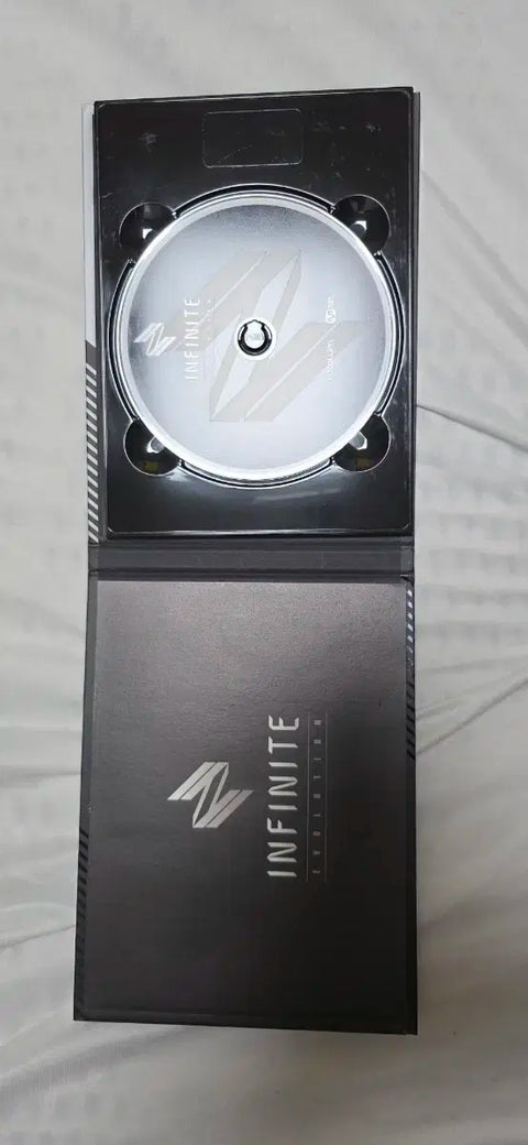 Selling INFINITE EVOLUTION BTD autographed album.