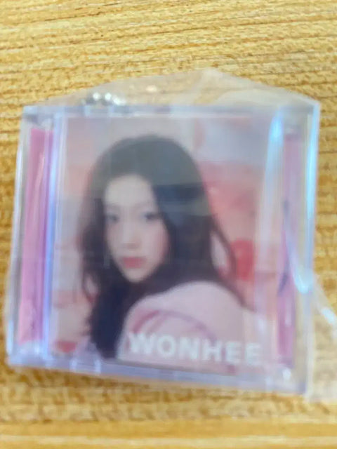 ILLIT Wonhee Japan Gacha Keychain