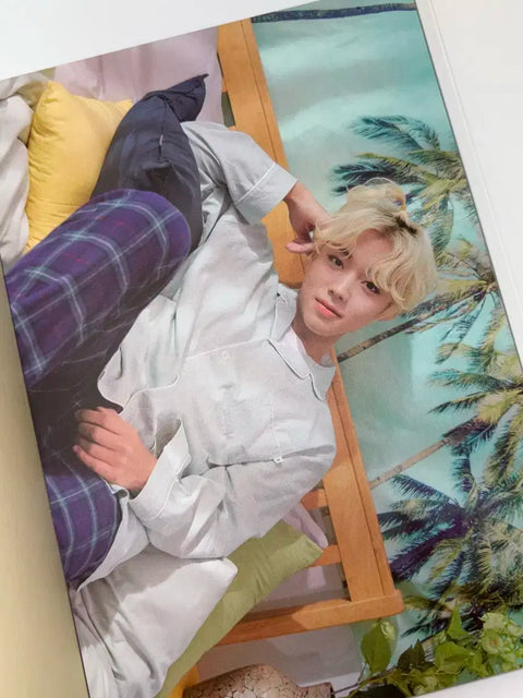 Sách bưu thiếp đặc biệt của buổi hòa nhạc trực tuyến Park Jihoon