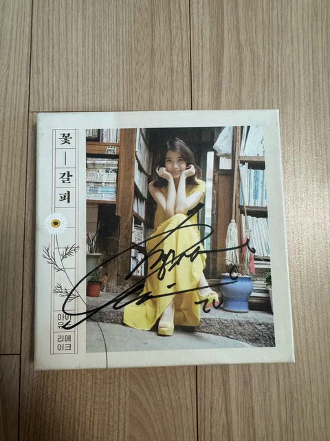 IU Flower Bookmark One Autographed Album