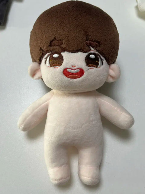 Seventeen Dokyeom doll Holli-do and doll clothes as a set, for sale.