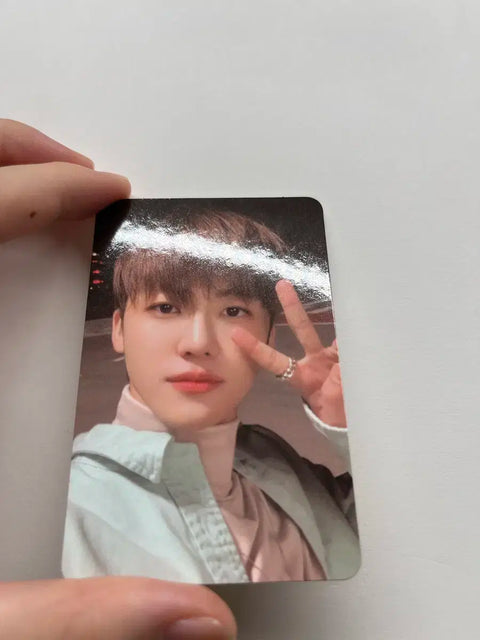 Selling Universe JaeMin photo card.
