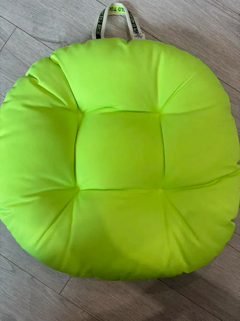 IU The Winning Cushion, Telescope