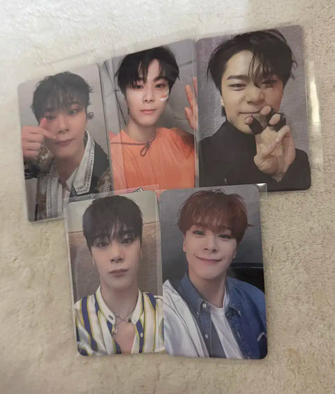 Moonbin photocard set
