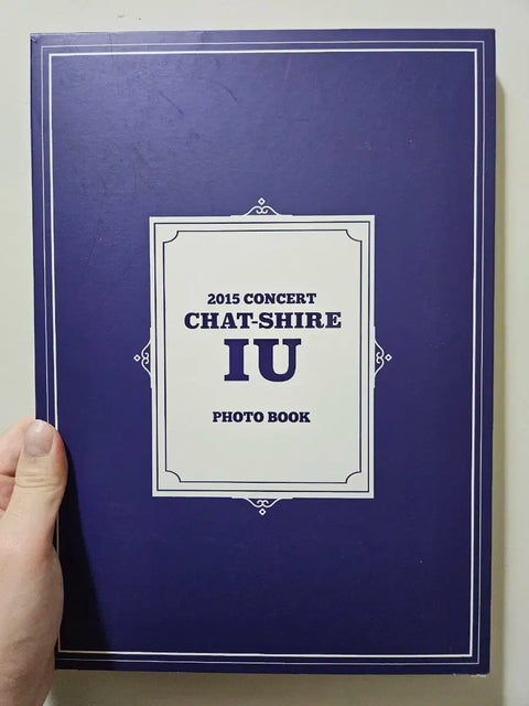 IU Chat-shire Photobook