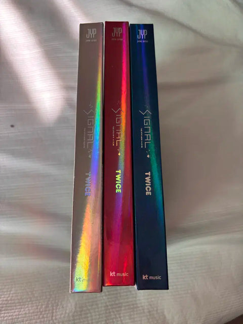 TWICE Signal album as a set